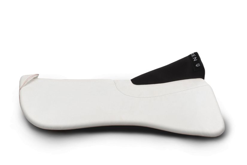 Sadelpad_stødabsorberende_underlag_winderen_dressur_16"_10mm._råhvid